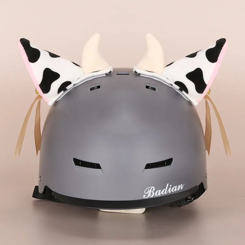 Plush fabric cartoon character helmet cover for cosplay in size M with multiple style options