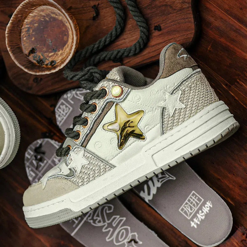 Cowhide leather low-top platform running shoes with round toe and front lace-up design