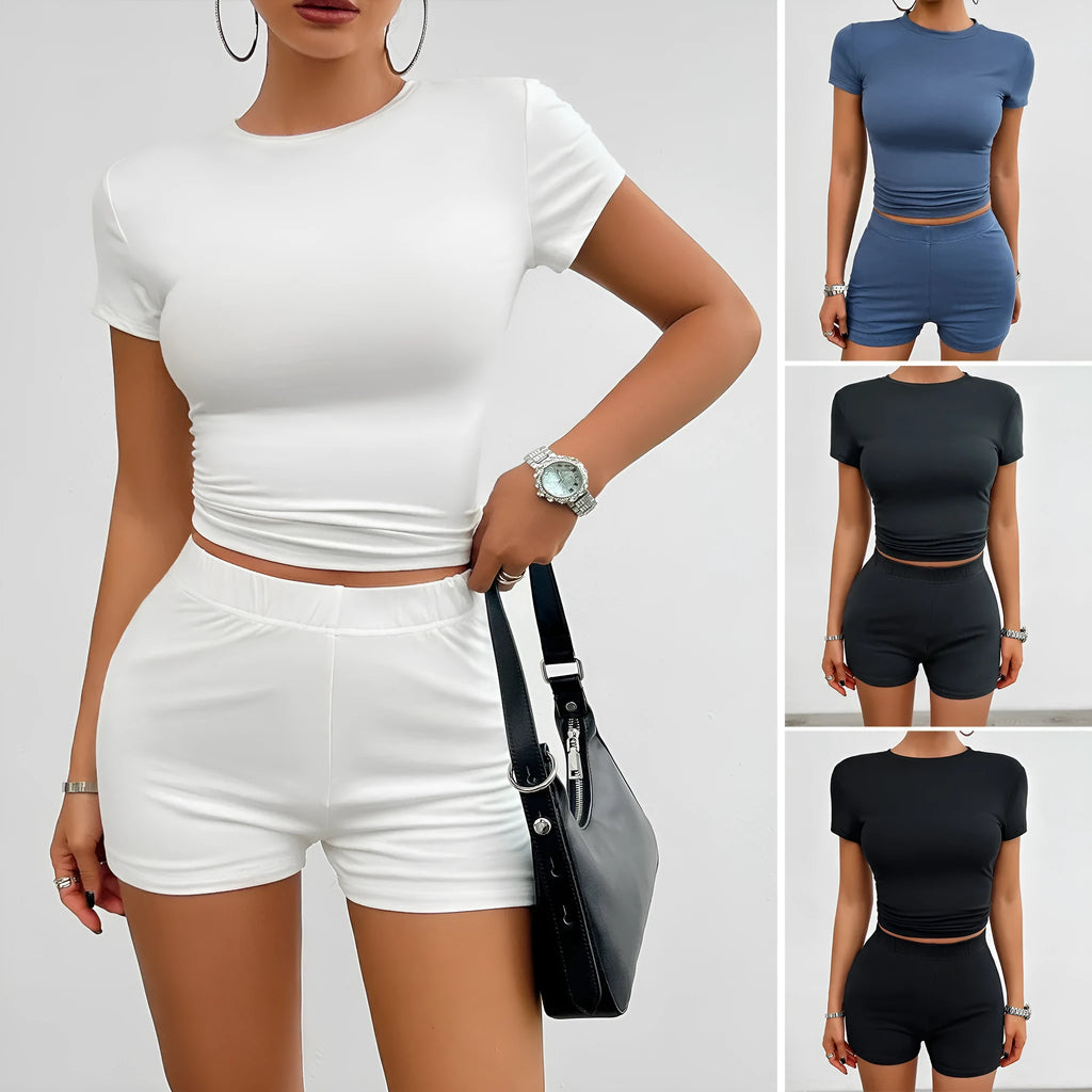 Women's solid colour viscose sports suit set with short-sleeve t-shirt and elastic shorts.
