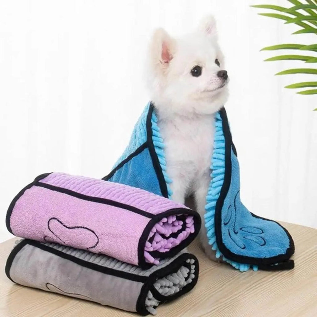 Blue thickened dog bath robe towel laid flat, showing its 62 cm length and absorbent fibre texture.