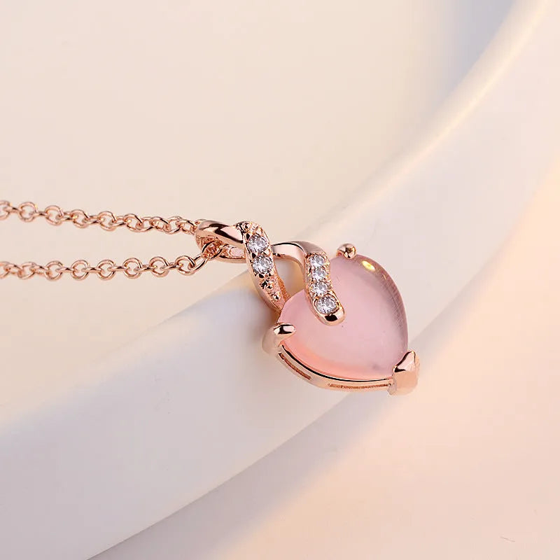 Heart-shaped synthetic crystal pendant necklace with rose gold electroplated copper chain