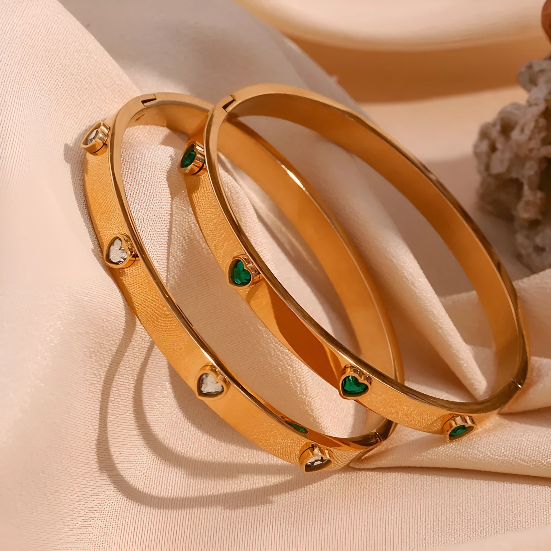 Golden electroplated stainless steel bracelet with micro-inlaid peach heart charm for women