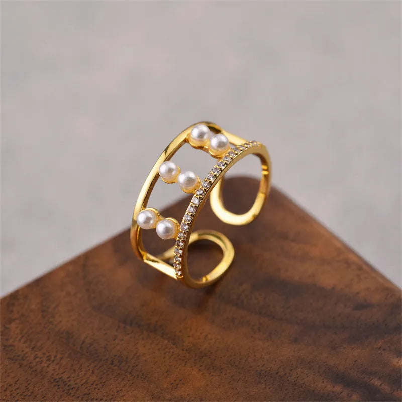 Korean fashion women's geometric open ring with electroplated gold finish on copper