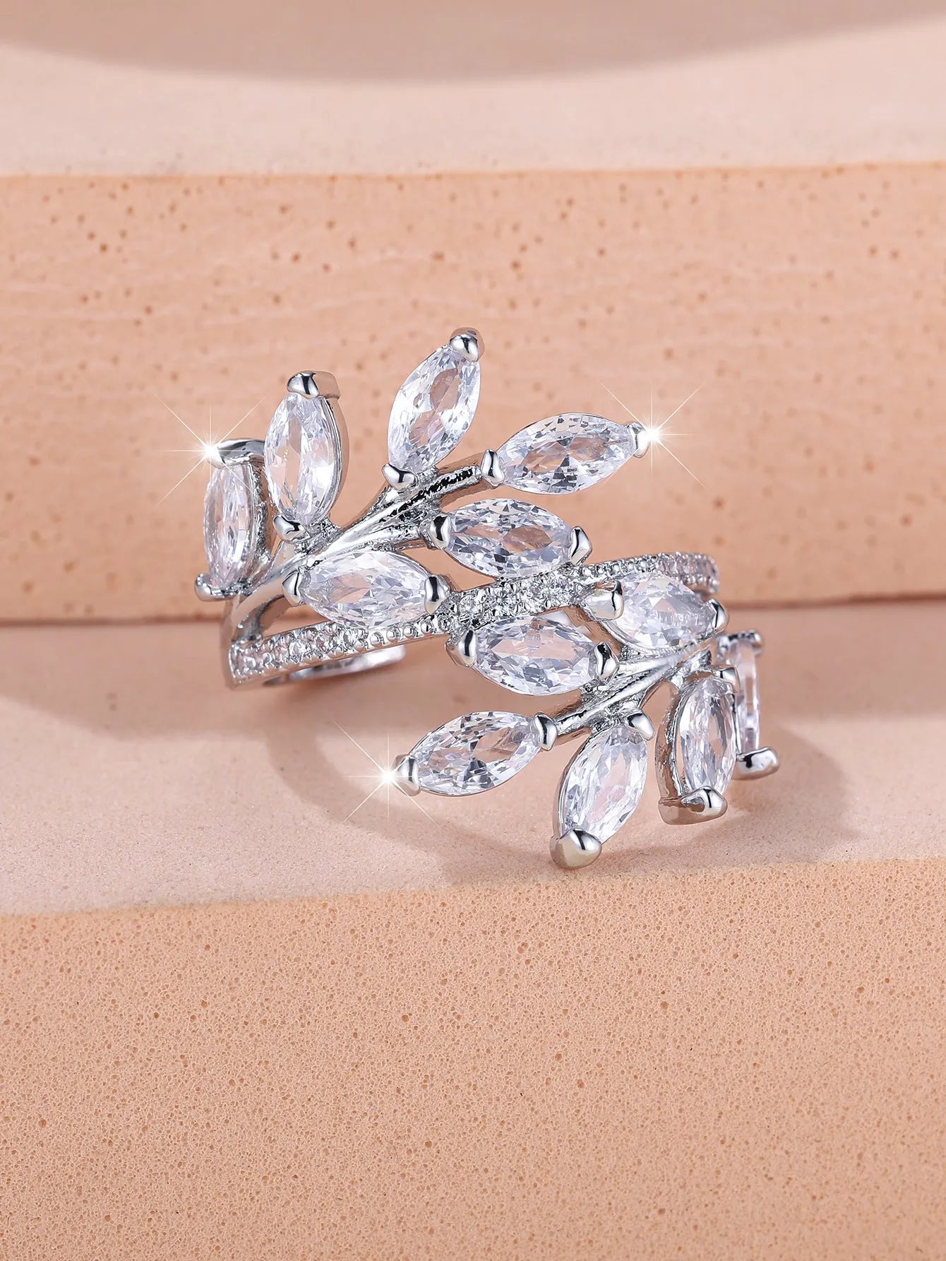 Adjustable horse eye zircon leaf ring in multiple colour options including platinum white and rose gold finishes