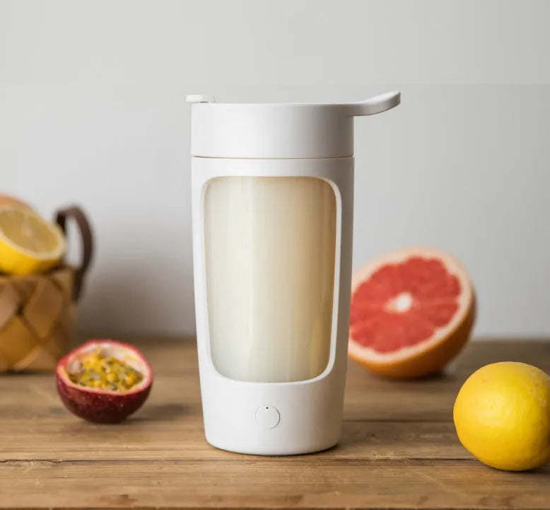 Portable automatic blender cup with 650ml capacity in black, blue, pink or white colours