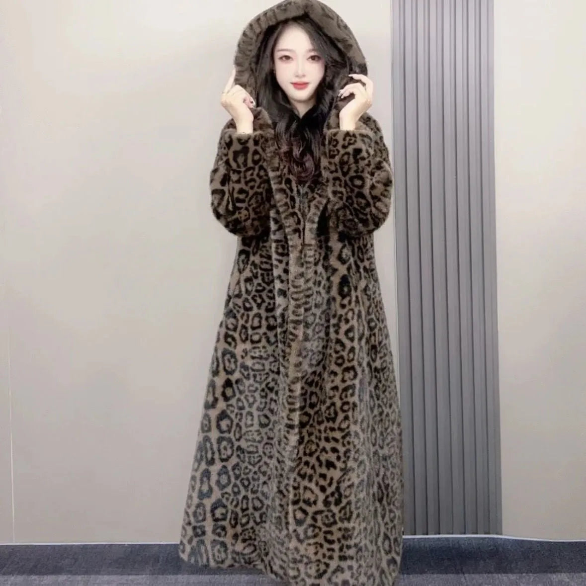 Women's plus size long faux fur coat in brown leopard print pattern with 100cm length