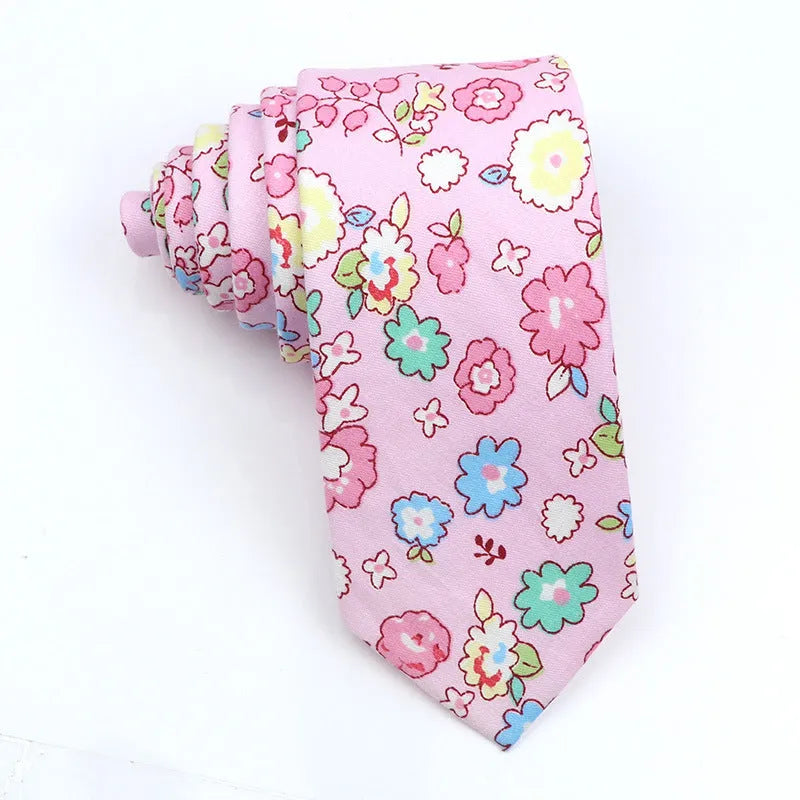 Korean-style narrow men's cotton bow tie with a printed cartoon pattern.