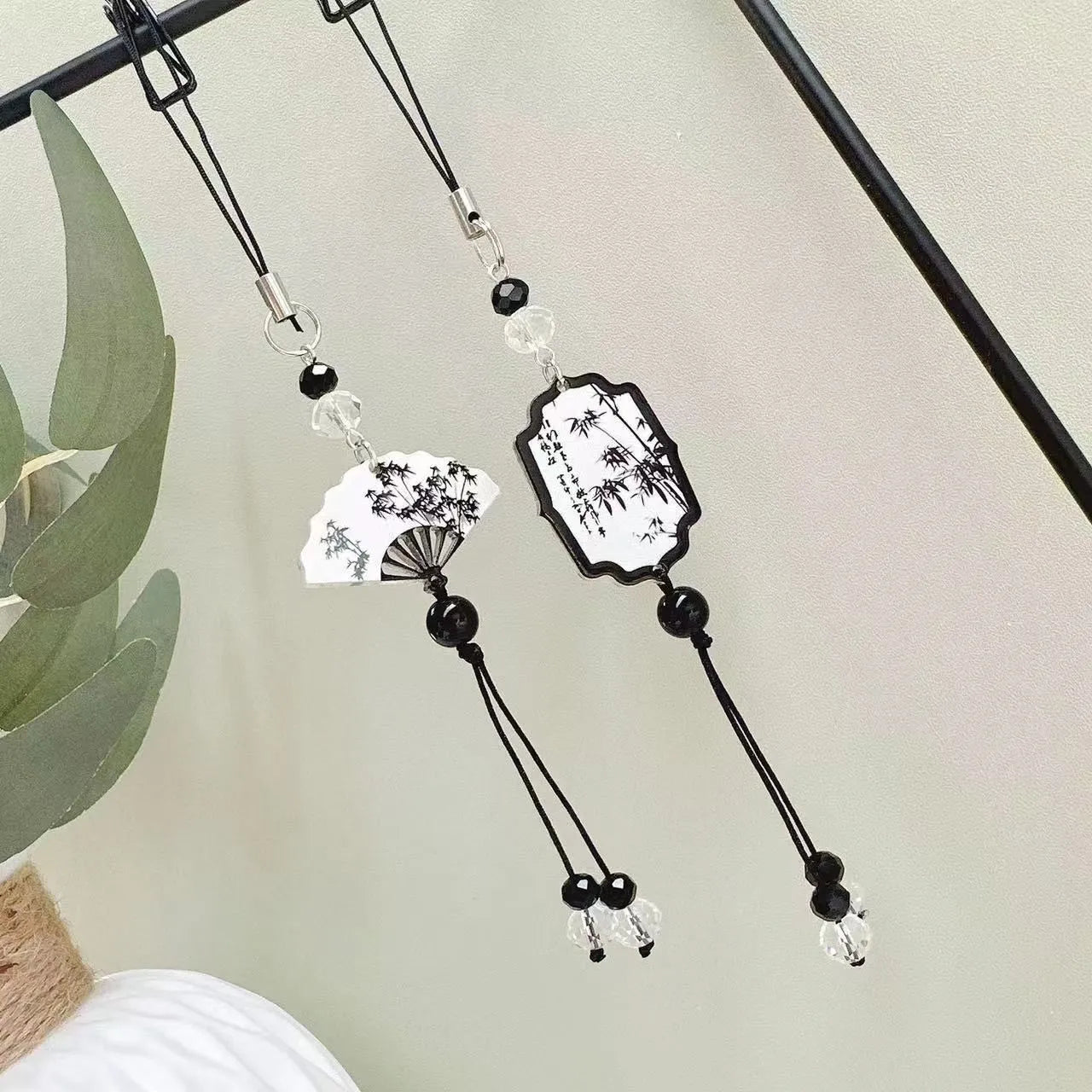 Guofeng Chinese style bead pendant keychain with plant and flower pattern in Fan colour