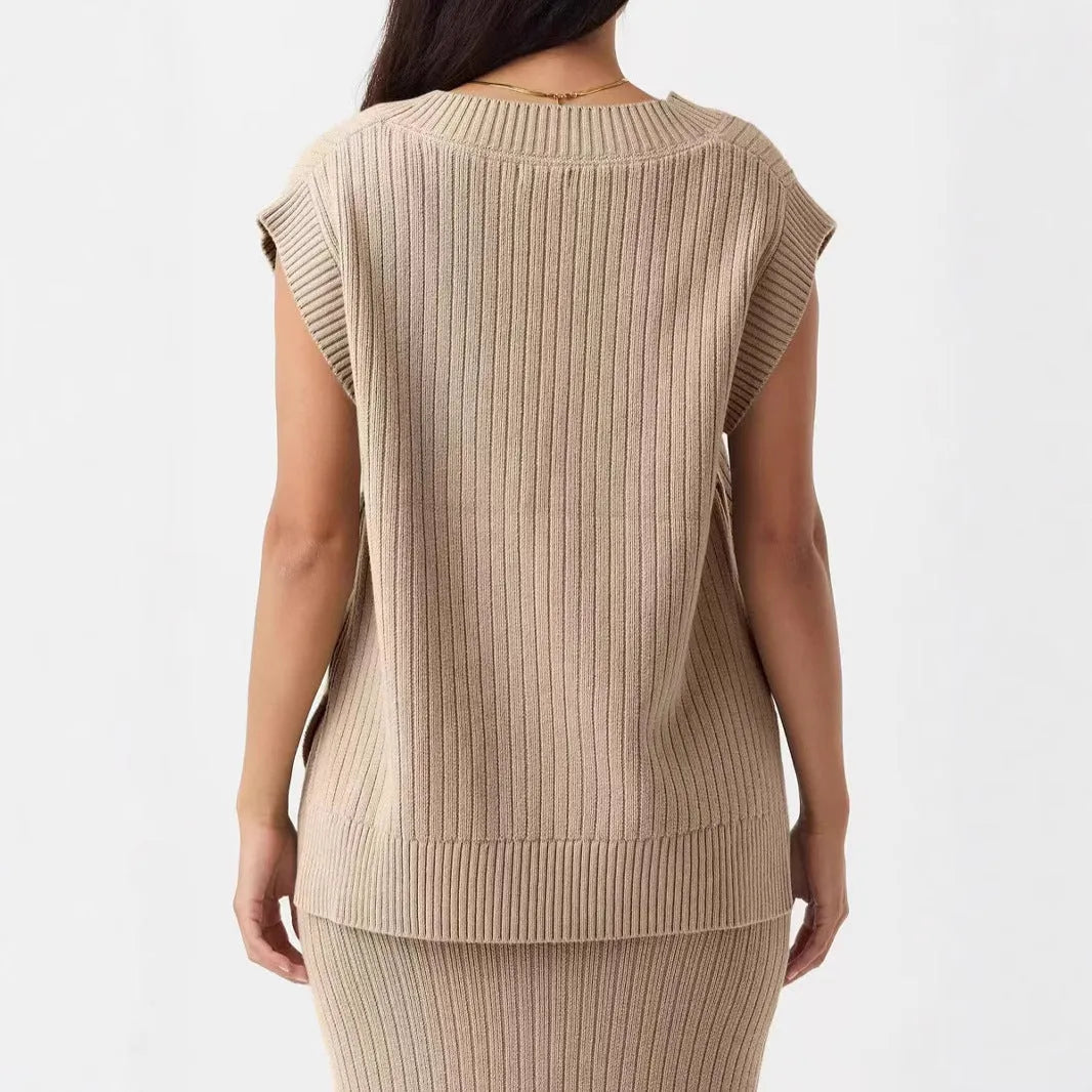 Women's v-neck sleeveless pullover vest in camel stripe pattern, loose fit viscose fabric