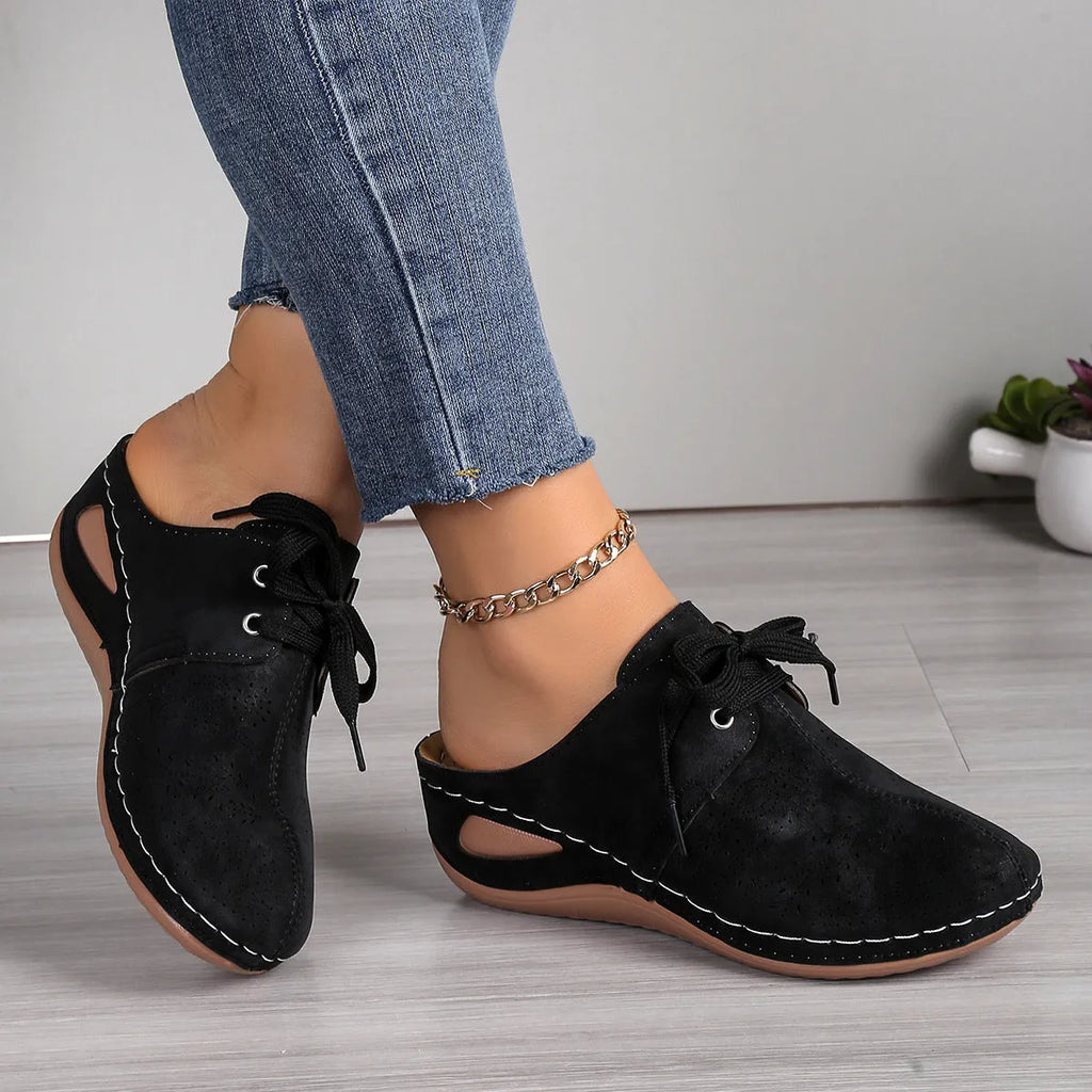 Women's summer lace-up slippers with hollow out wedges in suede upper with rubber soles