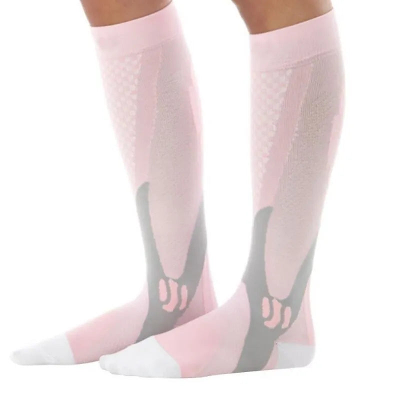 Graduated compression socks in athletic fit for running and travel