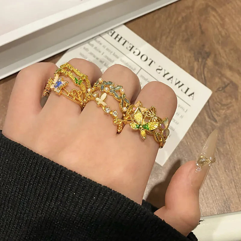 Creative Chinese butterfly women's copper ring with dripping oil treatment process in simple style.