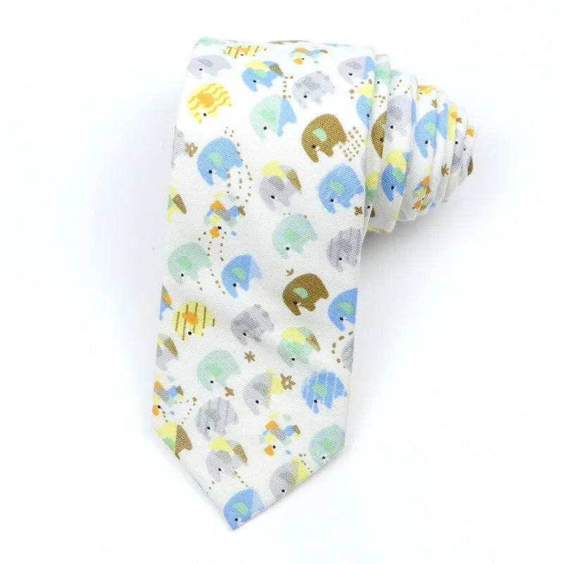 Korean-style narrow men's cotton bow tie with a printed cartoon pattern.