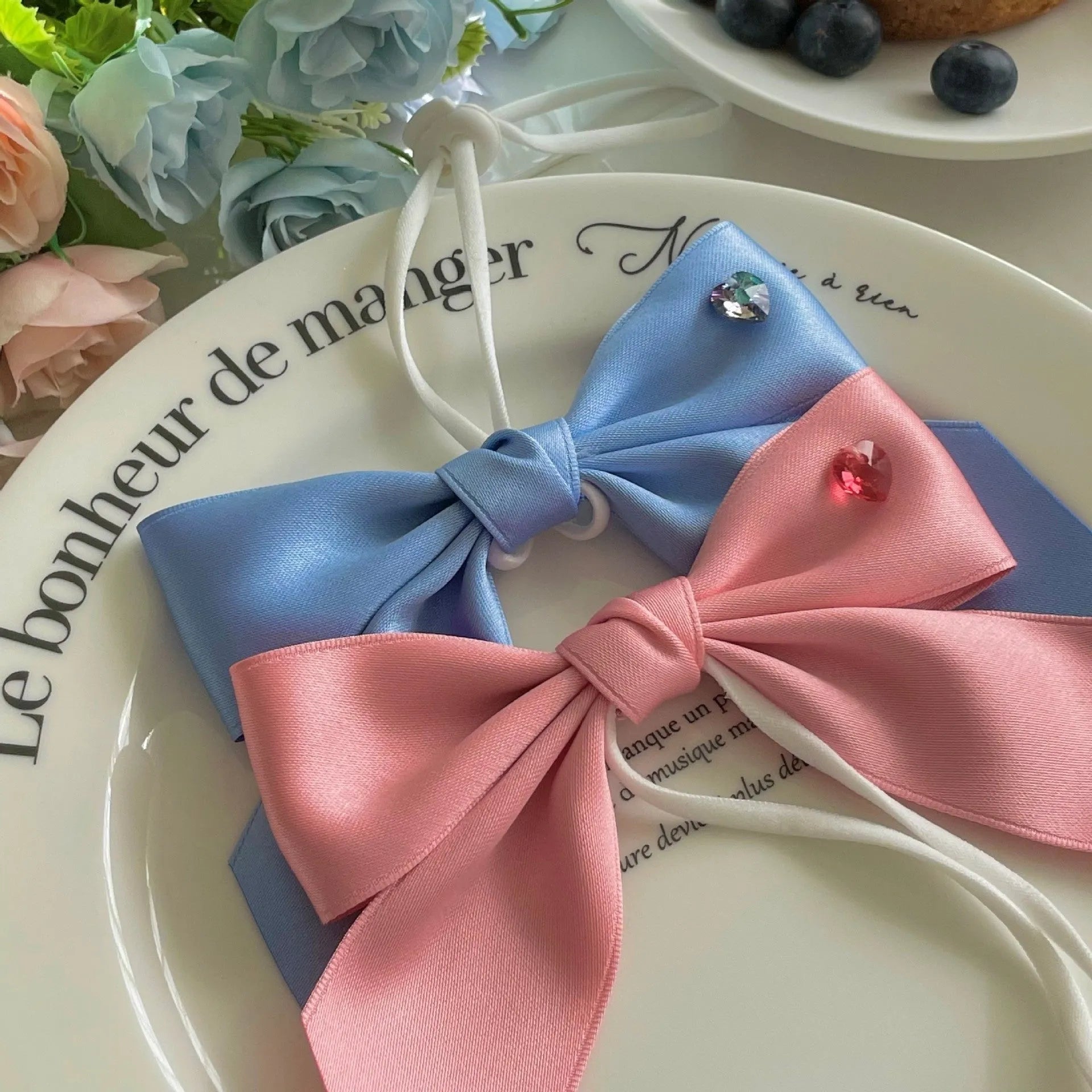 Princess style dog hair band with adjustable bow on jacquard woven polyester cotton ribbon