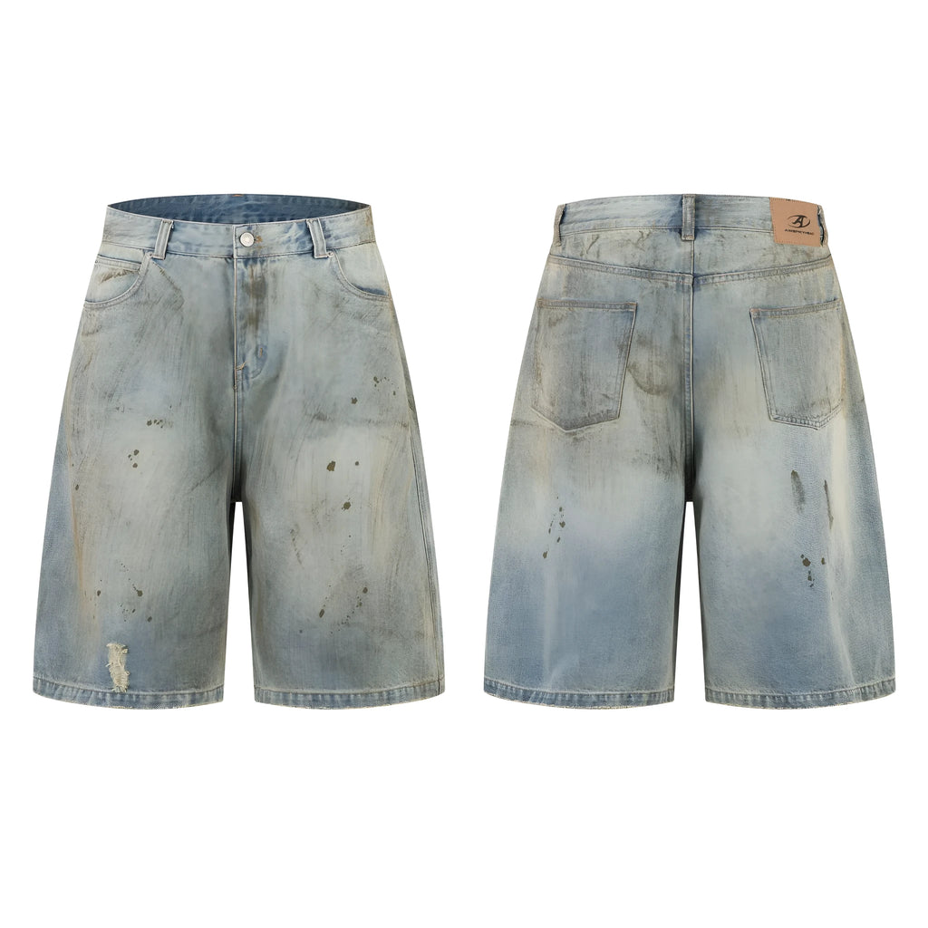 Cropped blue denim jeans with straight-leg design and zip fly on street fashion model