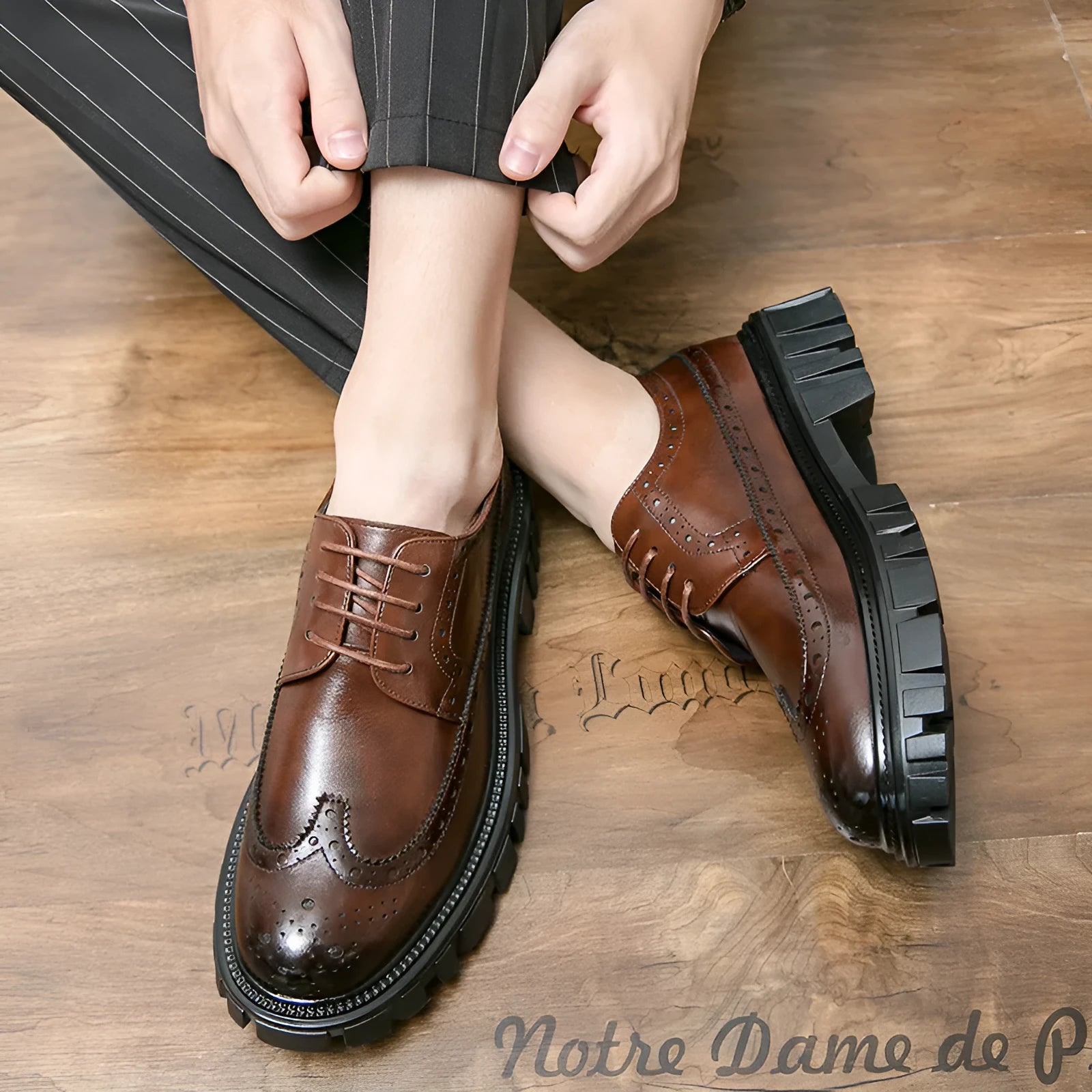 Men's black and brown artificial PU brogue shoes with round toe for business formal wear