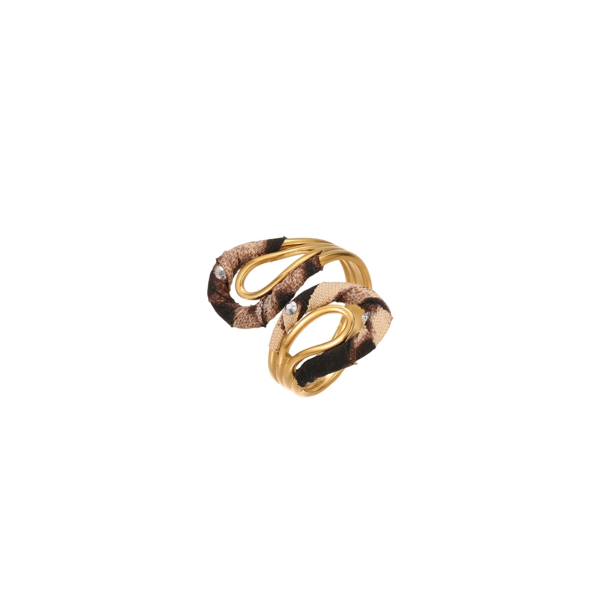 Geometric leopard print open mouth ring in stainless steel with heart shape design