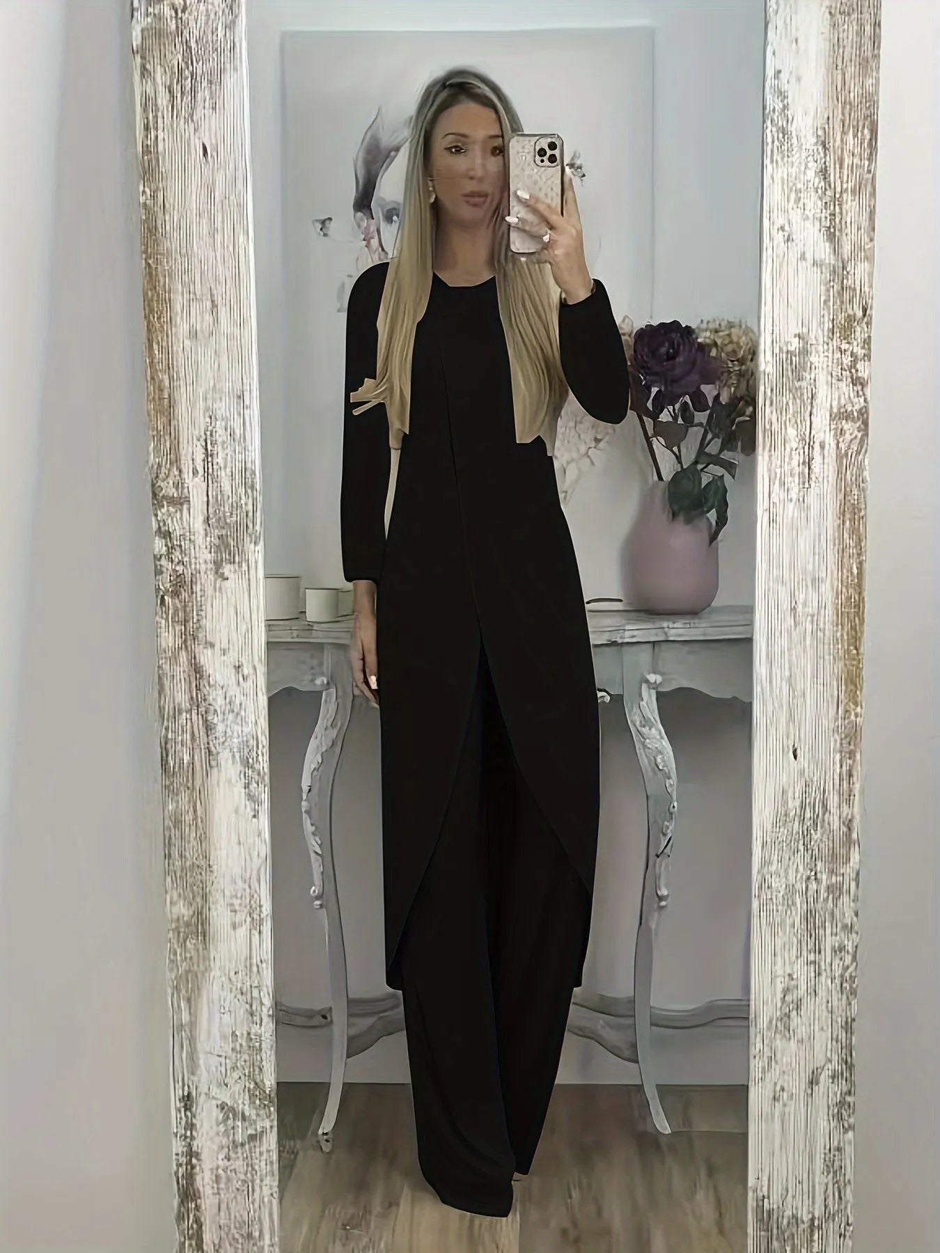 Loose fit casual two-piece lounge set in black, blue or khaki with long sleeves and matching trousers
