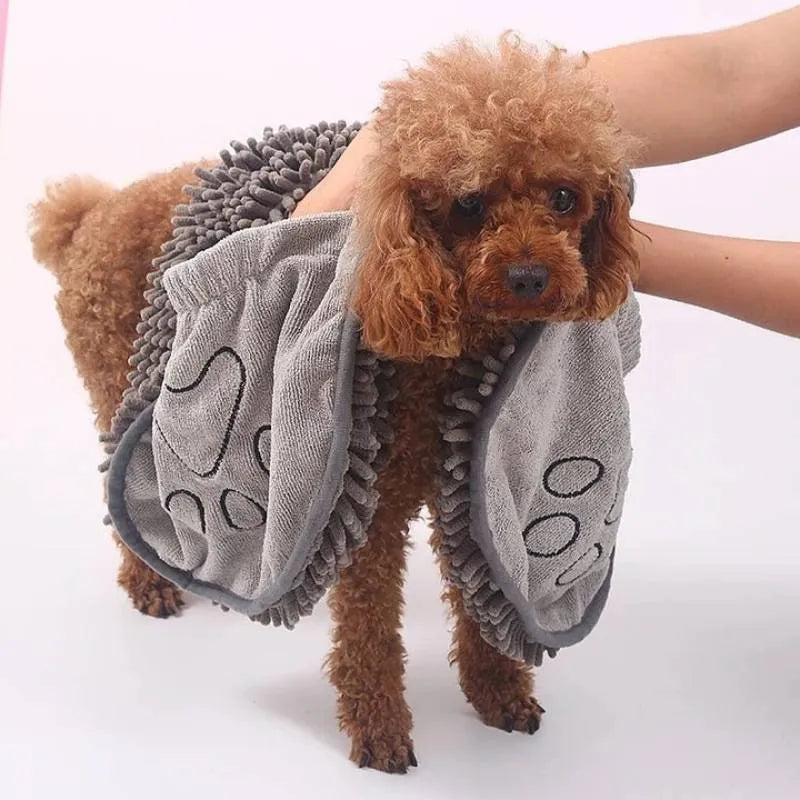 Blue thickened dog bath robe towel laid flat, showing its 62 cm length and absorbent fibre texture.