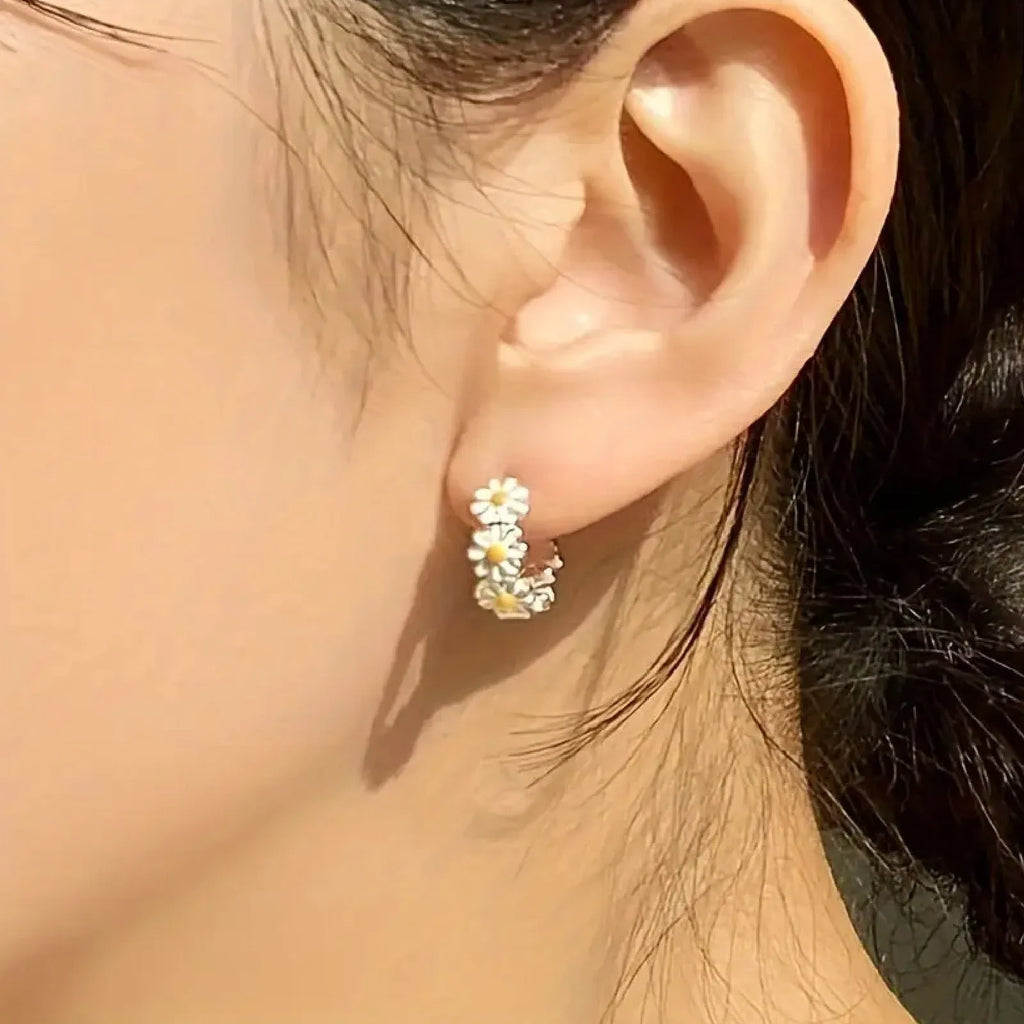 White daisy flower ring earrings with gemstone inlay and platinum electroplated finish