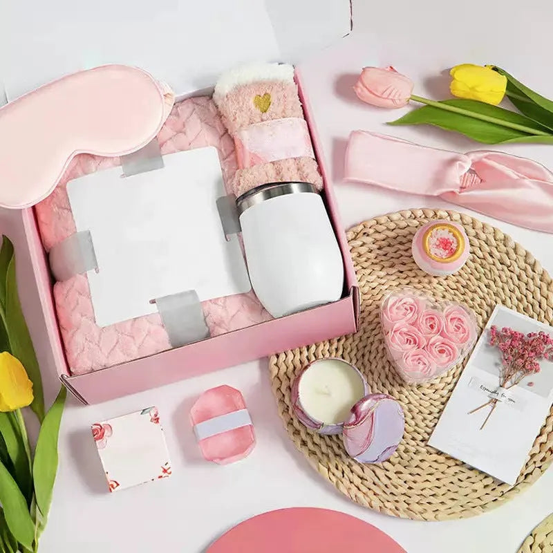 Soy wax aromatherapy candle gift set in presentation box with multiple colour theme options
