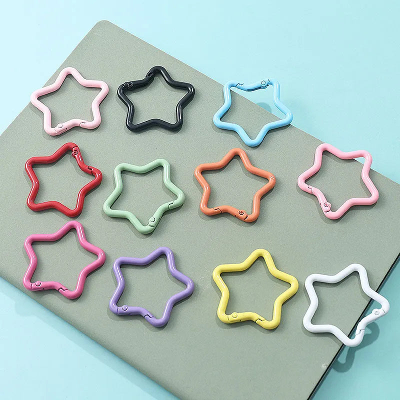 Zinc alloy five-pointed star keychain in multiple colour options for backpack decoration