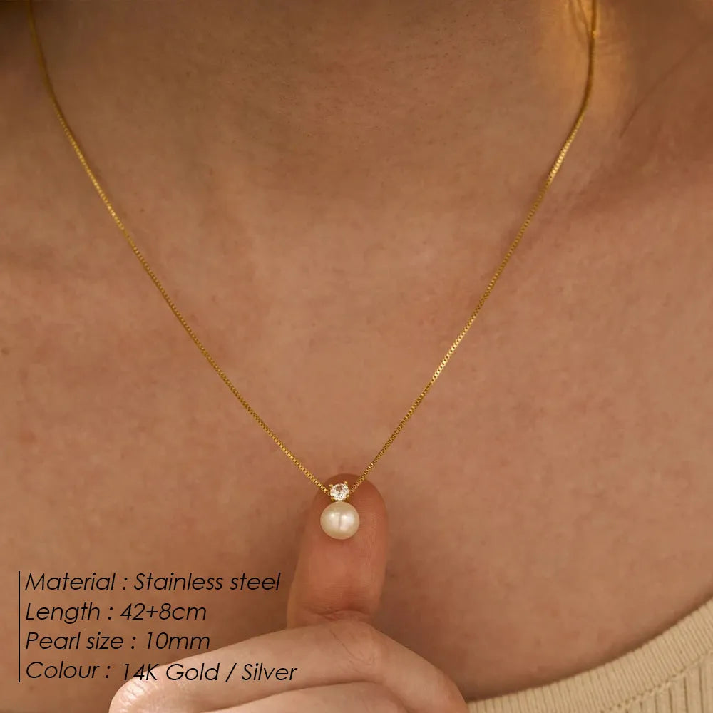 Women's stainless steel necklace with imitation pearl and zircon pendant on box chain