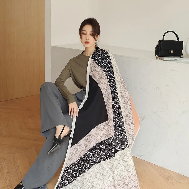 Polyester women's decorative scarf measuring 90x180cm with printed pattern for autumn wear
