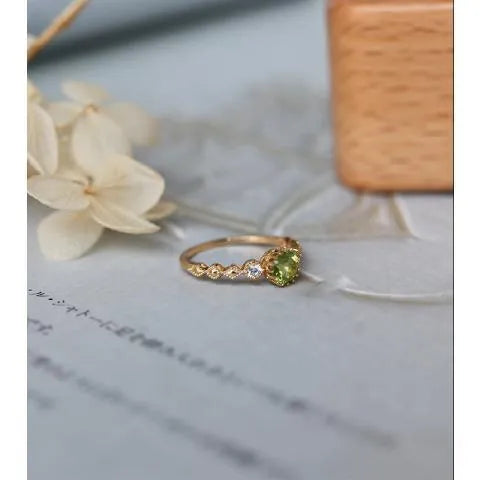 Copper geometric women's ring with imitation peridot crystal in Japanese retro style