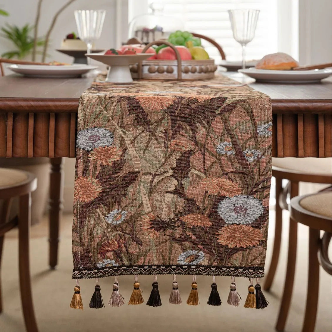 American-style Jacquard woven table runner with long tassels in floral pattern