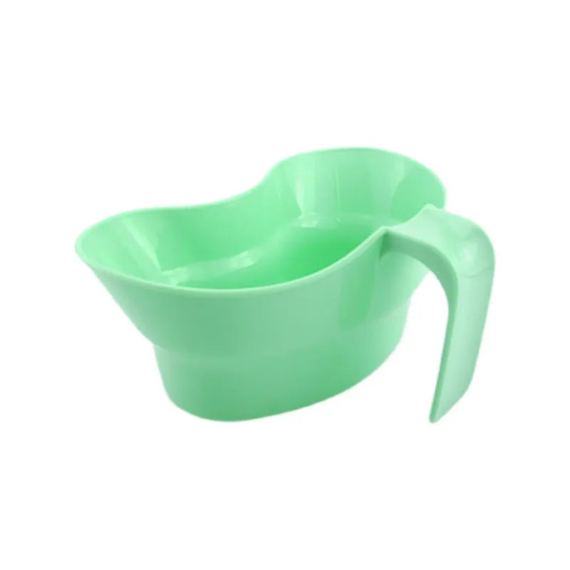 Green plastic gargle cup for elderly bedridden patient nursing care