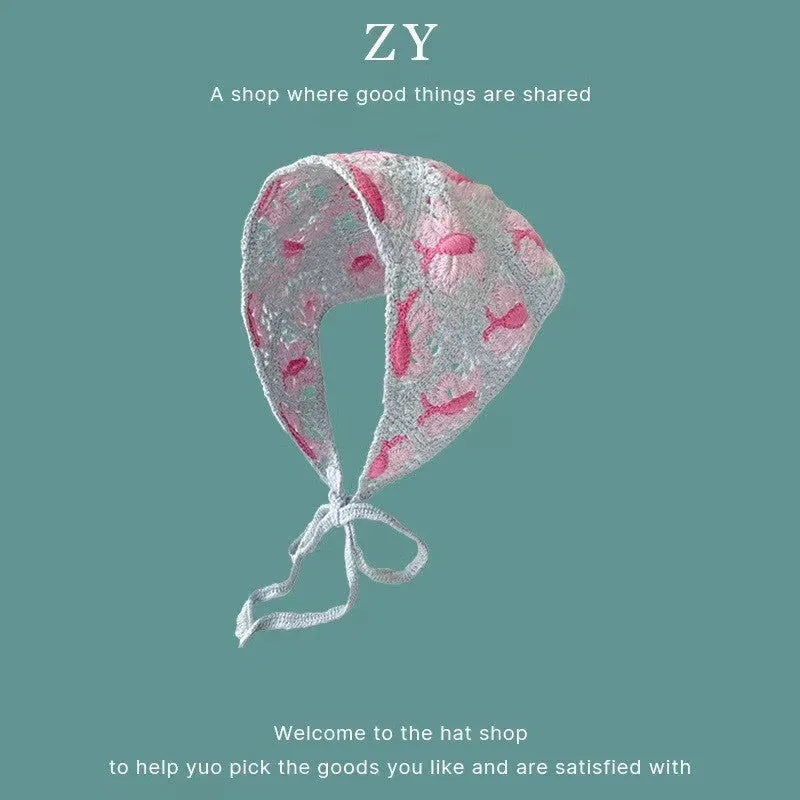 Women's cotton triangular headscarf with floral pattern in retro style for autumn winter wear