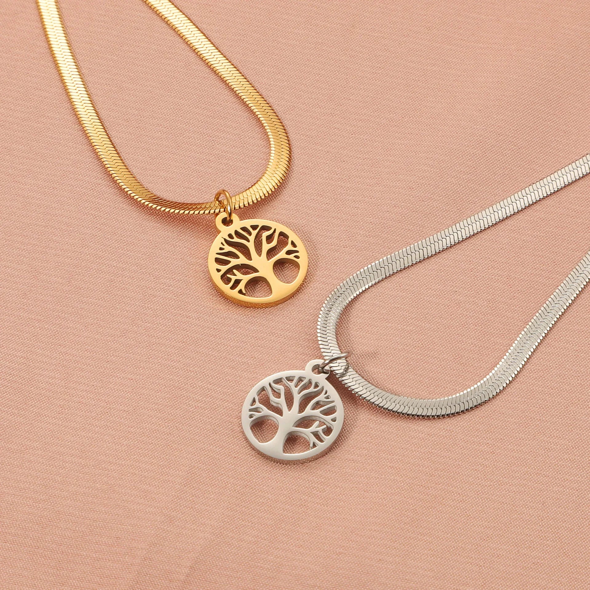 Stainless steel tree pendant clavicle chain with snake bones chain design in gold finish
