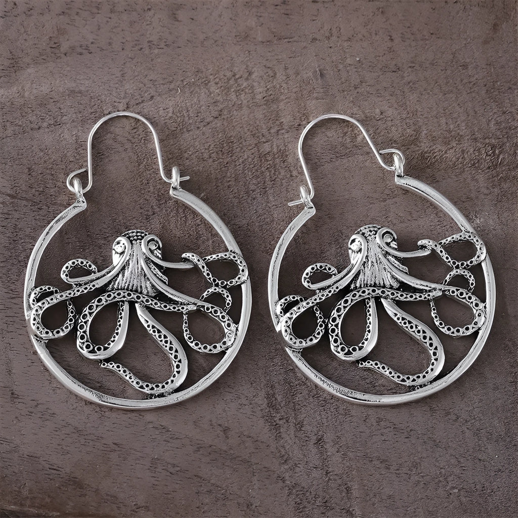 Vintage octopus earrings in antique silver with electroplated finish and zinc alloy construction