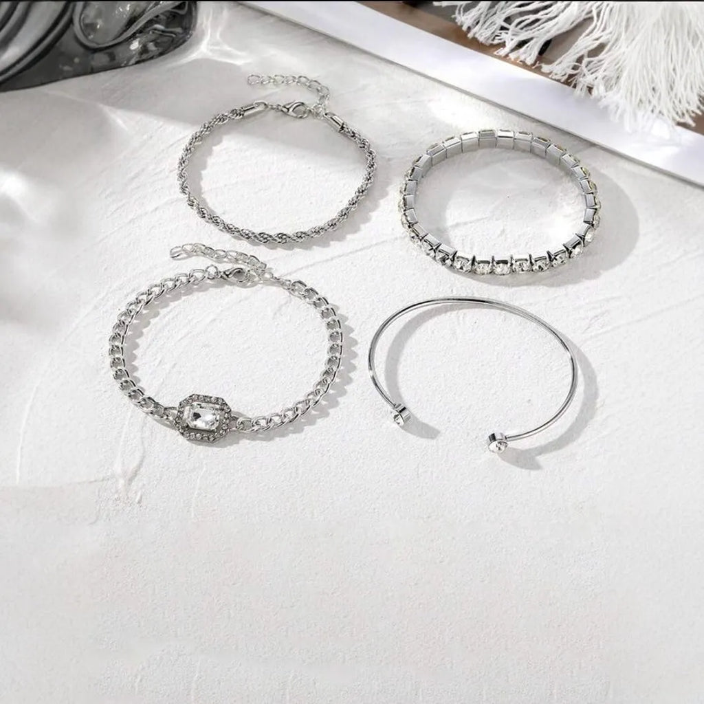 Women's geometric retro alloy bracelet set of four pieces with square diamond designs