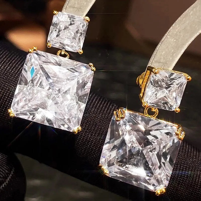 Copper geometric square earrings with quadrilateral design in white gold or gold colour