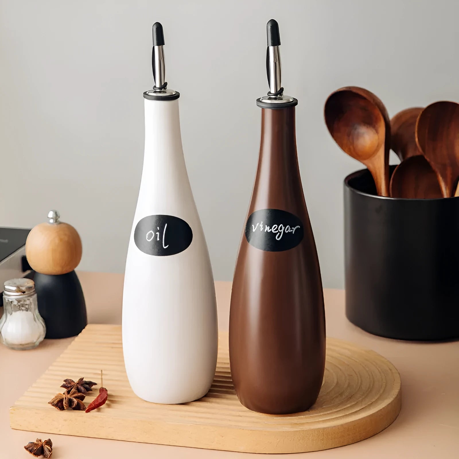 Ceramic oil pot with funnel and brush in 650ml capacity for kitchen oil storage