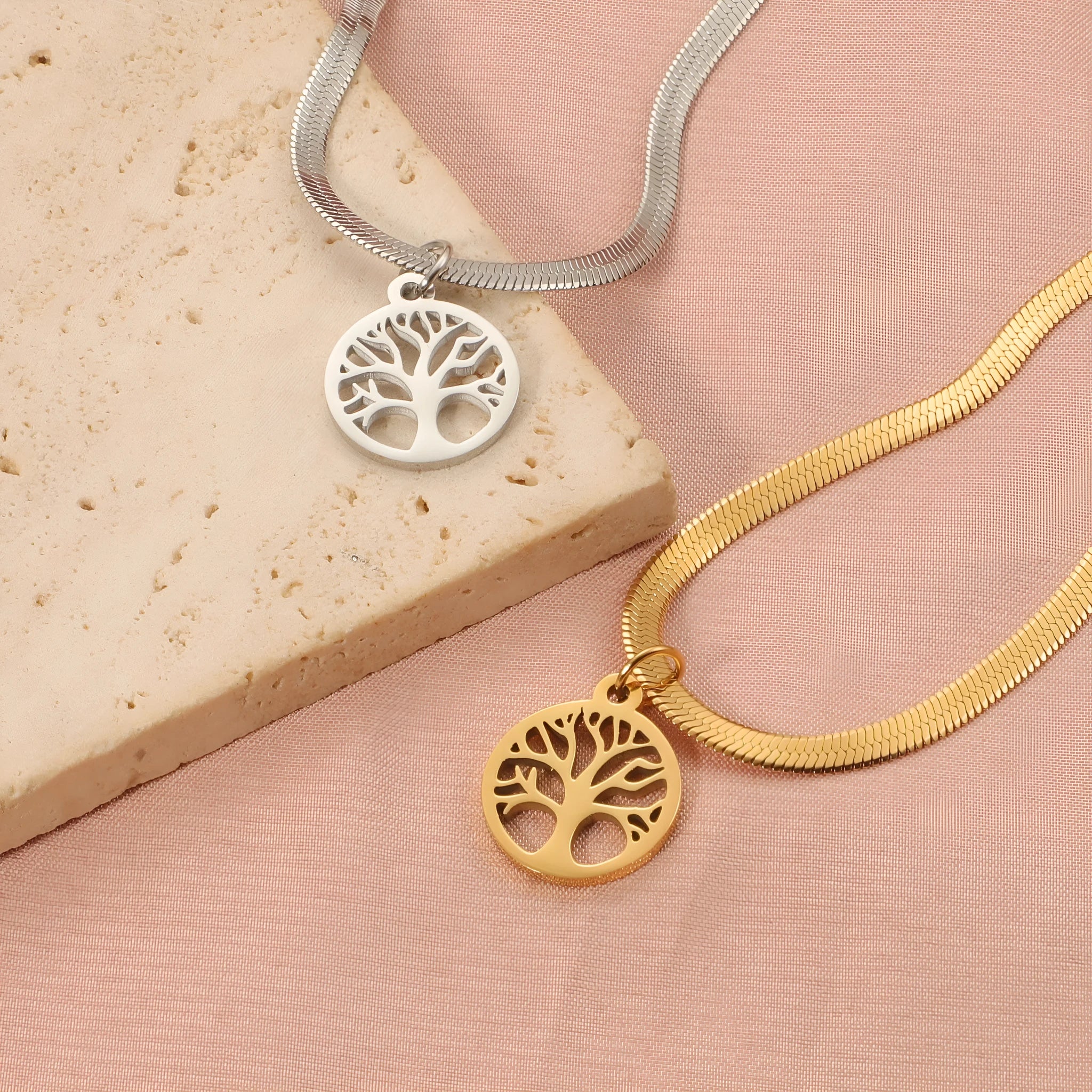 Stainless steel tree pendant clavicle chain with snake bones chain design in gold finish