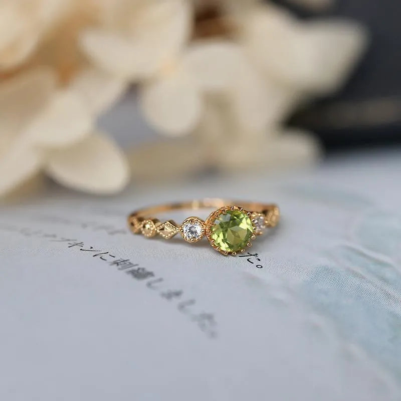 Copper geometric women's ring with imitation peridot crystal in Japanese retro style