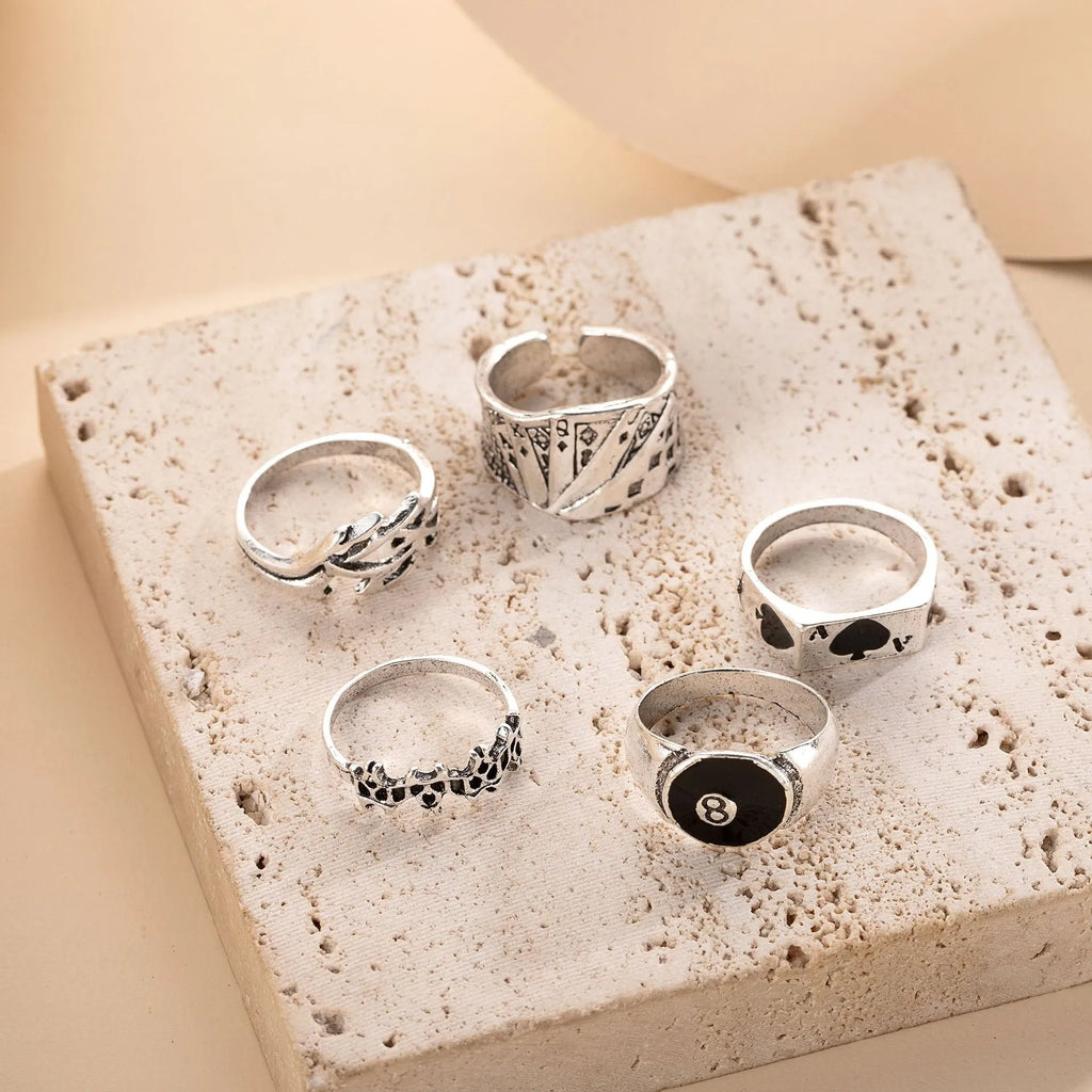 Black alloy poker ring with retro spade card design, women's personality jewellery.