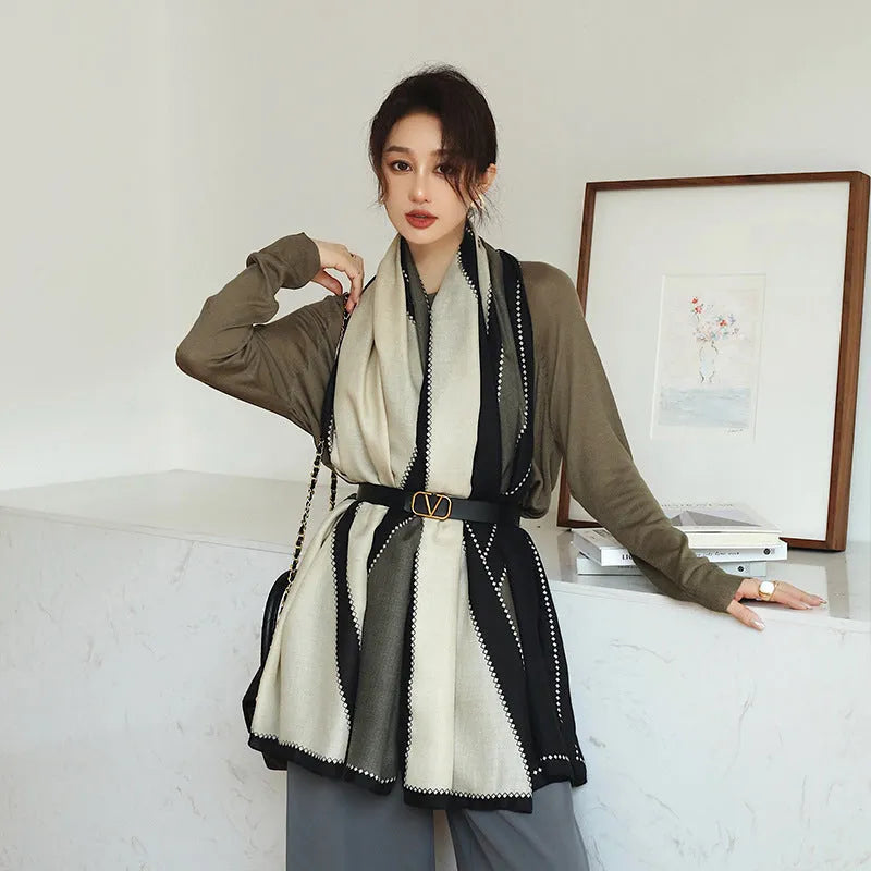 Polyester women's decorative scarf measuring 90x180cm with printed pattern for autumn wear
