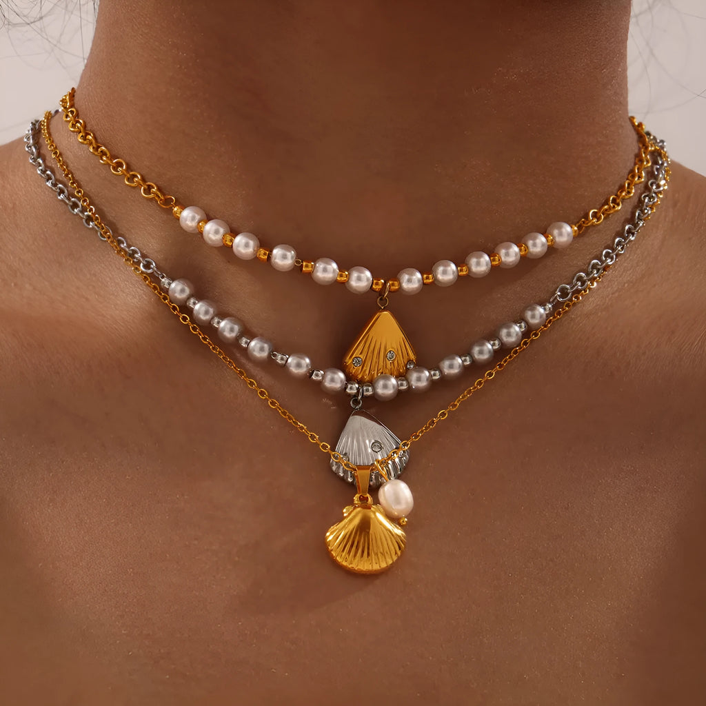 French vintage shell design women's necklace with jewelled pendant and freshwater pearl beads on O-shaped titanium steel chain