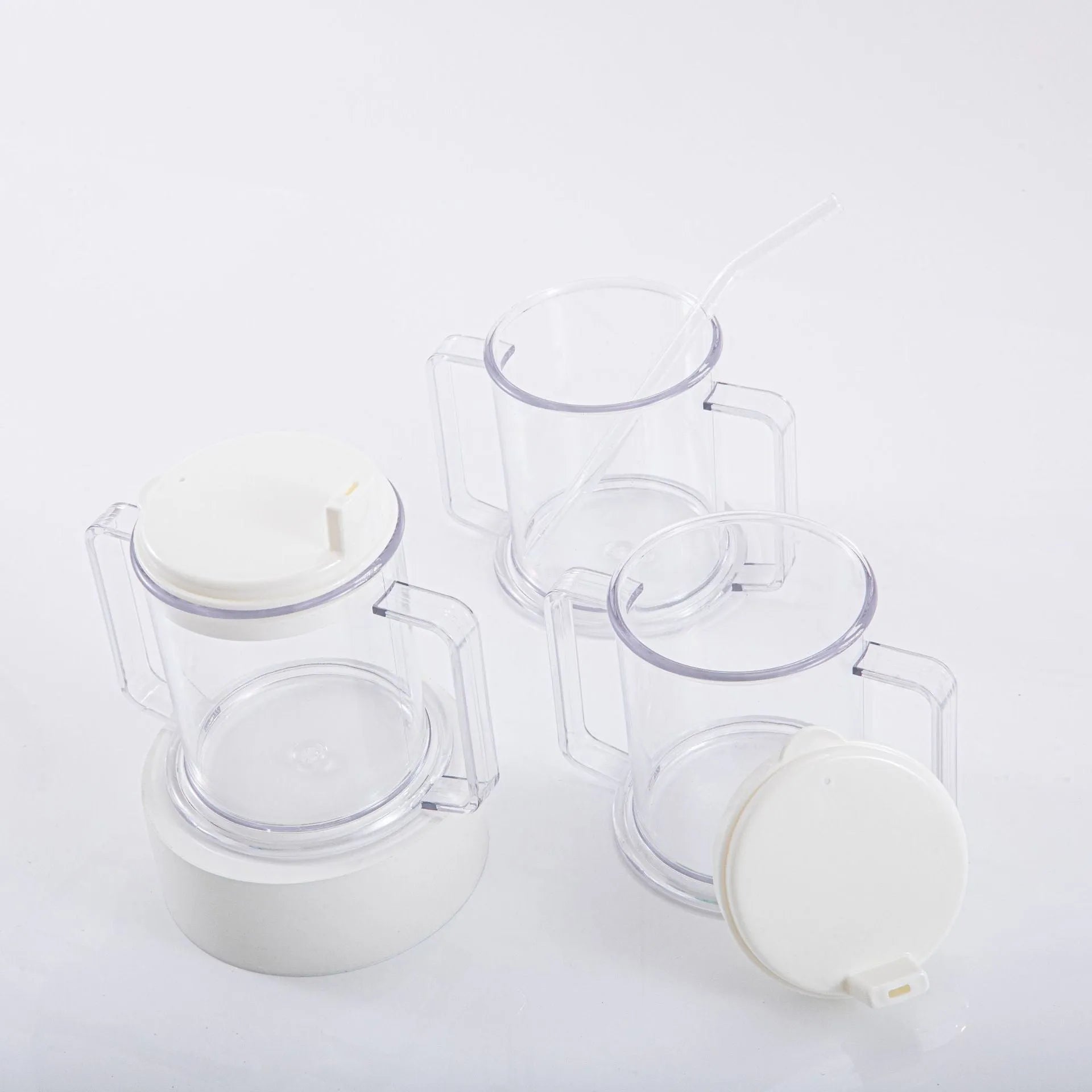 Transparent PP plastic spill-proof drinking cup with modern simple design