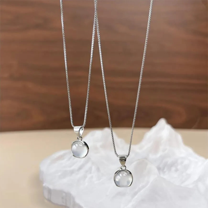Korean-style women's necklace with oval artificial crystal pendant on adjustable box chain in X7 6moon light colour