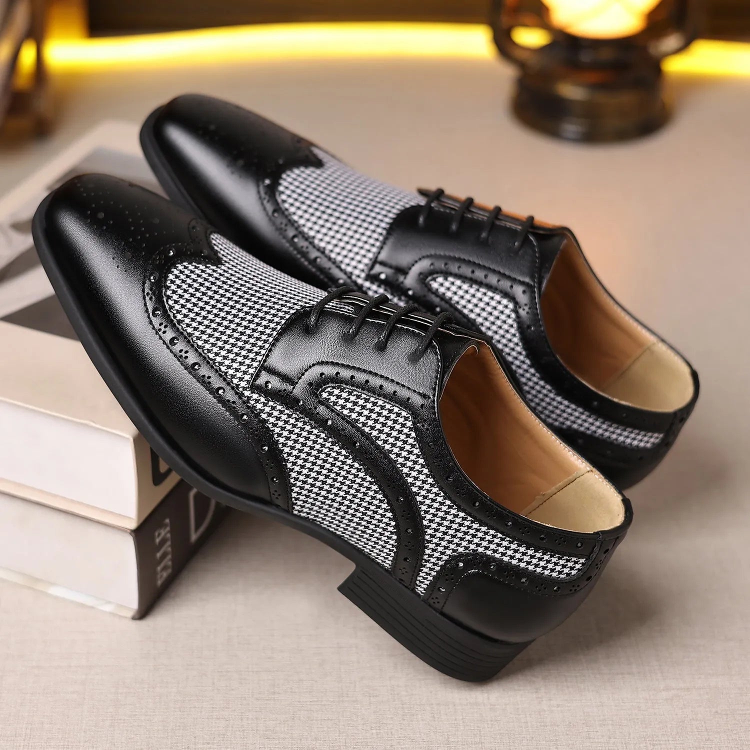 Men's imitation houndstooth plaid casual shoes with canvas upper and lace-up front, shown in available colours.