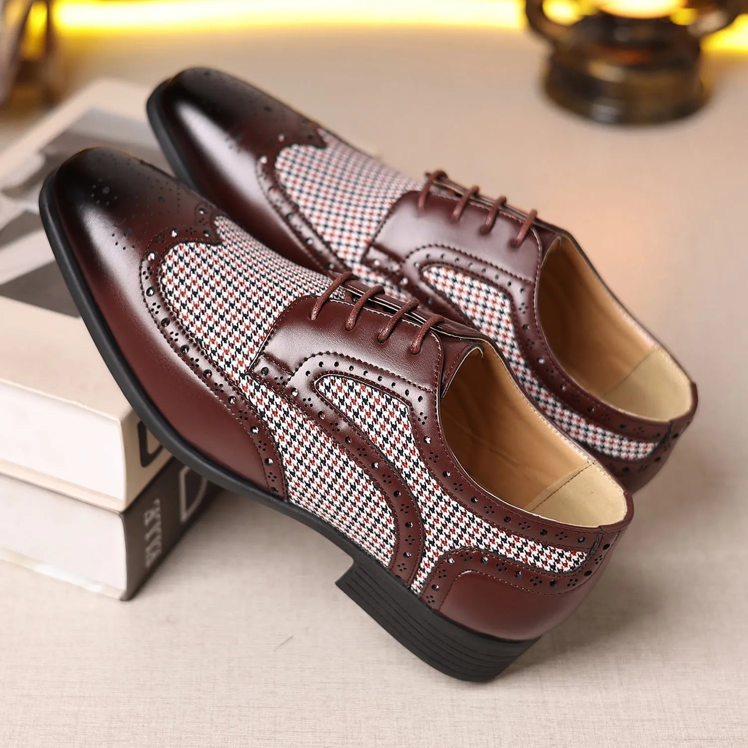 Men's imitation houndstooth plaid casual shoes with canvas upper and lace-up front, shown in available colours.