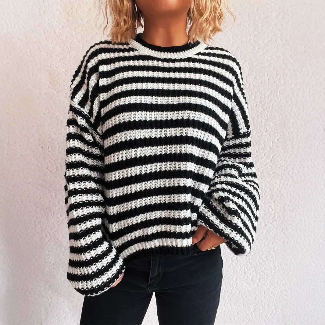 Women's vintage stripe knitted pullover sweater in loose fit with round neck and long sleeves