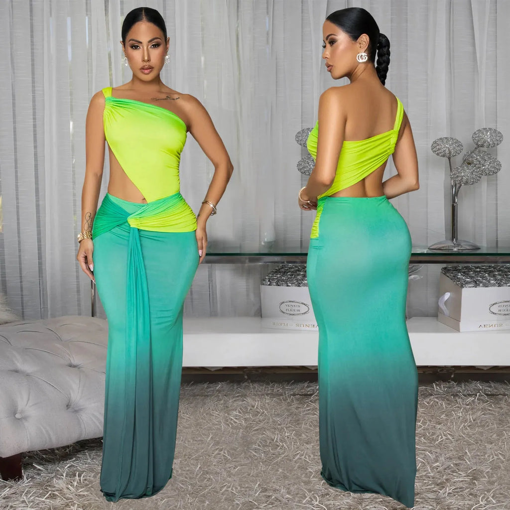 Women's gradient colour cross-shoulder sleeveless summer dress with high waist and long skirt.