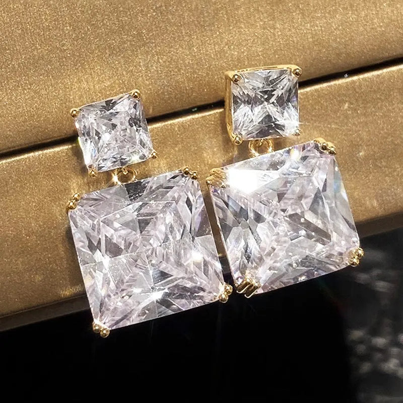 Copper geometric square earrings with quadrilateral design in white gold or gold colour