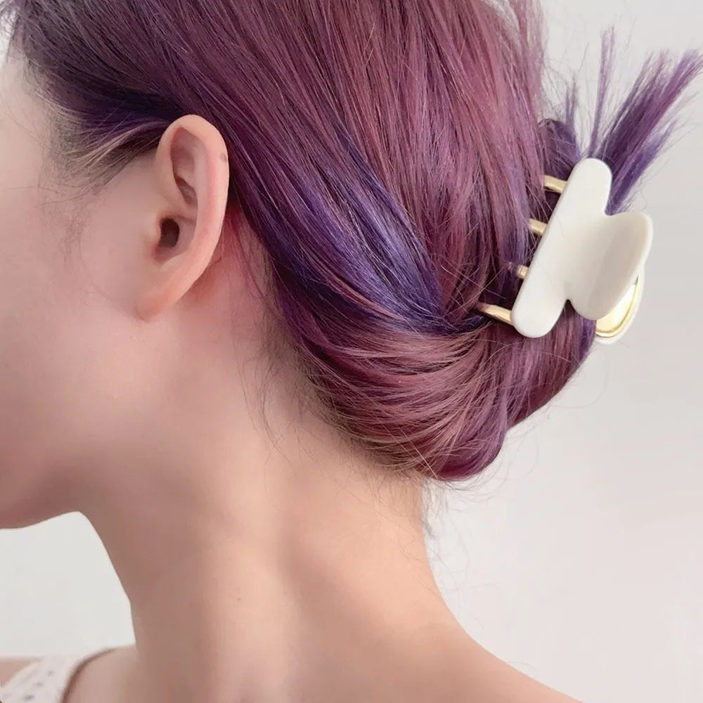 Acetate women's hair barrette with metal grip in medium size, retro dopamine styling
